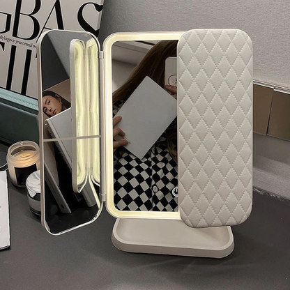 Newyuo™ Trifold LED Makeup Mirror