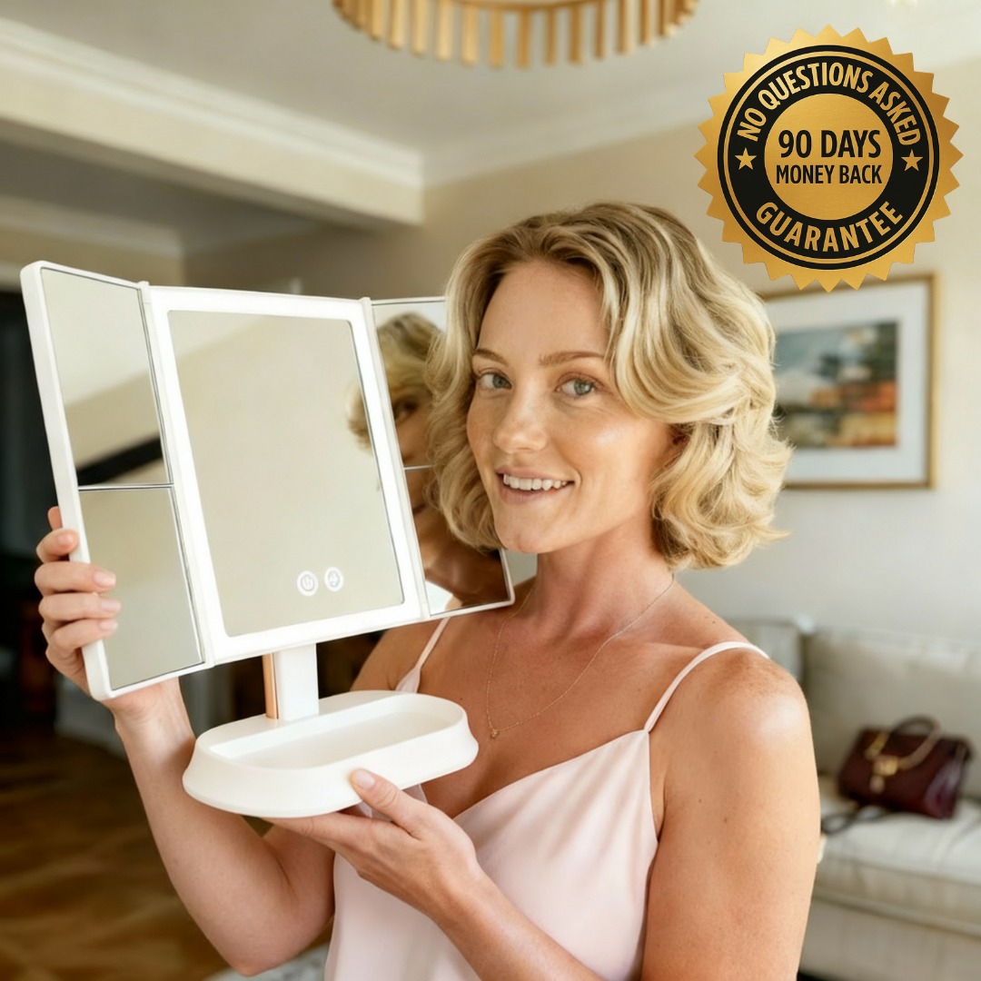 Newyuo™ Trifold LED Makeup Mirror